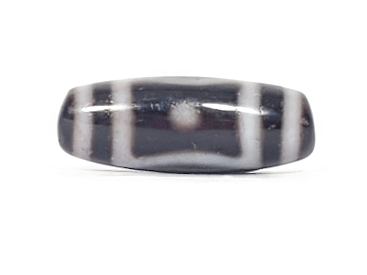 Antique heaven earth gate dzi — third face, rectangular earth gate bracket with small white dot centre, At-0426-HGEG