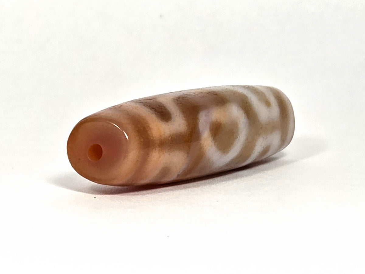 At-072326-3EVBS antique three eye variant dzi drill end A cream-white cap brown motif wrap unretouched