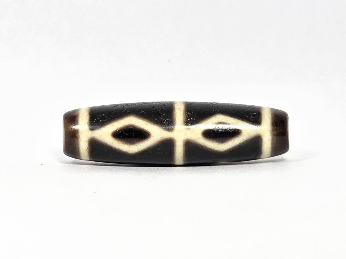 Six Eye Diamond Spear At-072226-6EDS 42.0×12.1mm pitch-black agate face A — diamond eyes, spear elements, unretouched.