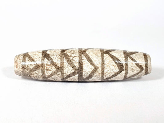 V-FA-062026-TTSW vintage white tiger tooth dzi, 51.6mm, agate