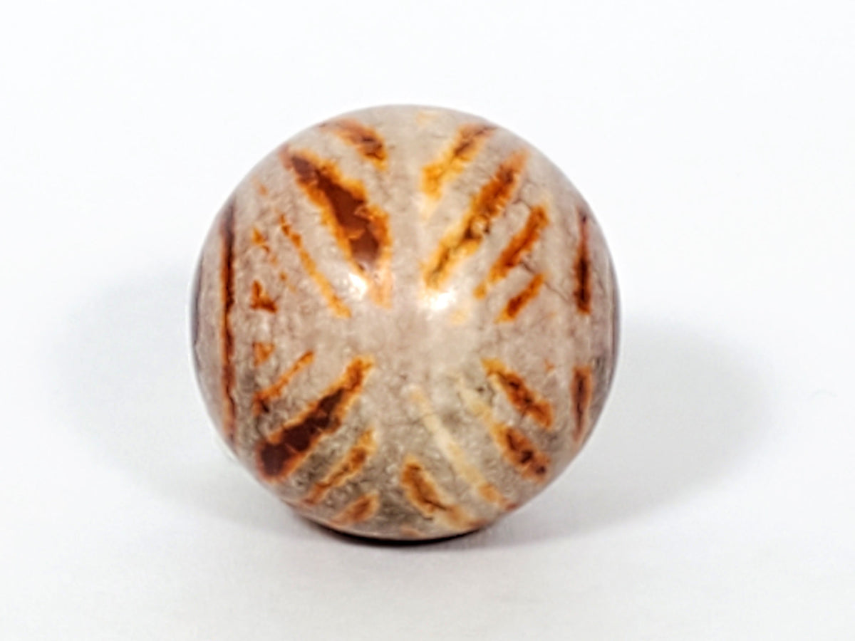 Ac-030623-DDIE ancient carnelian dzi, fourth face view, X-cross reading, age surface detail, unretouched