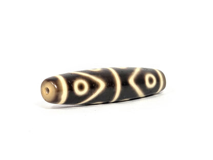 At-080226-8E2 antique eight eye dzi drill end B warm tan-beige agate-internal colour eye pairs unretouched