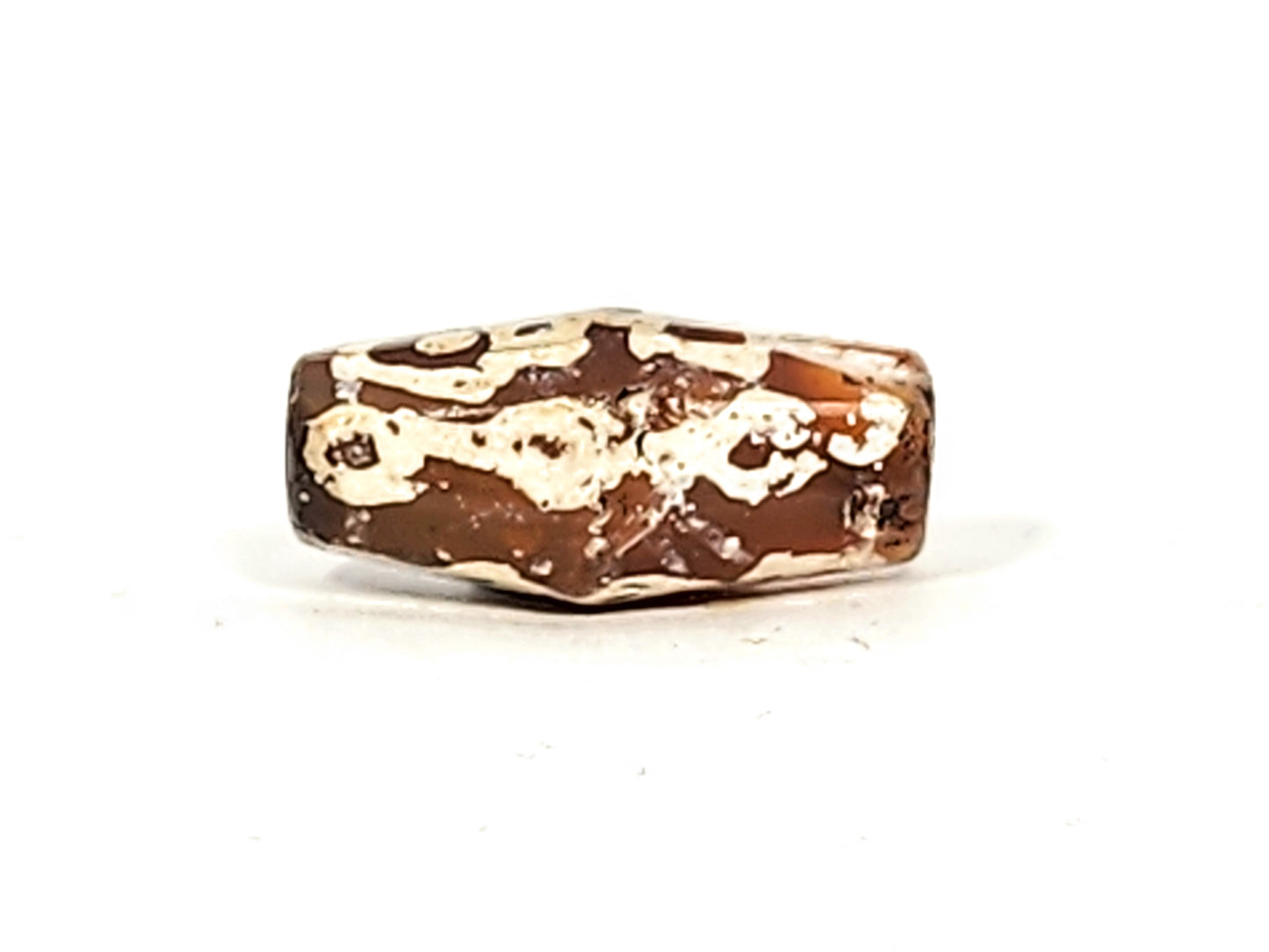 Ancient Links Motif Carnelian Dzi (032425) - Rare Octagon Shape