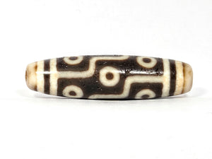 Ancient Nine Eye Tibetan Dzi Bead.  Beautiful etching on white agate.