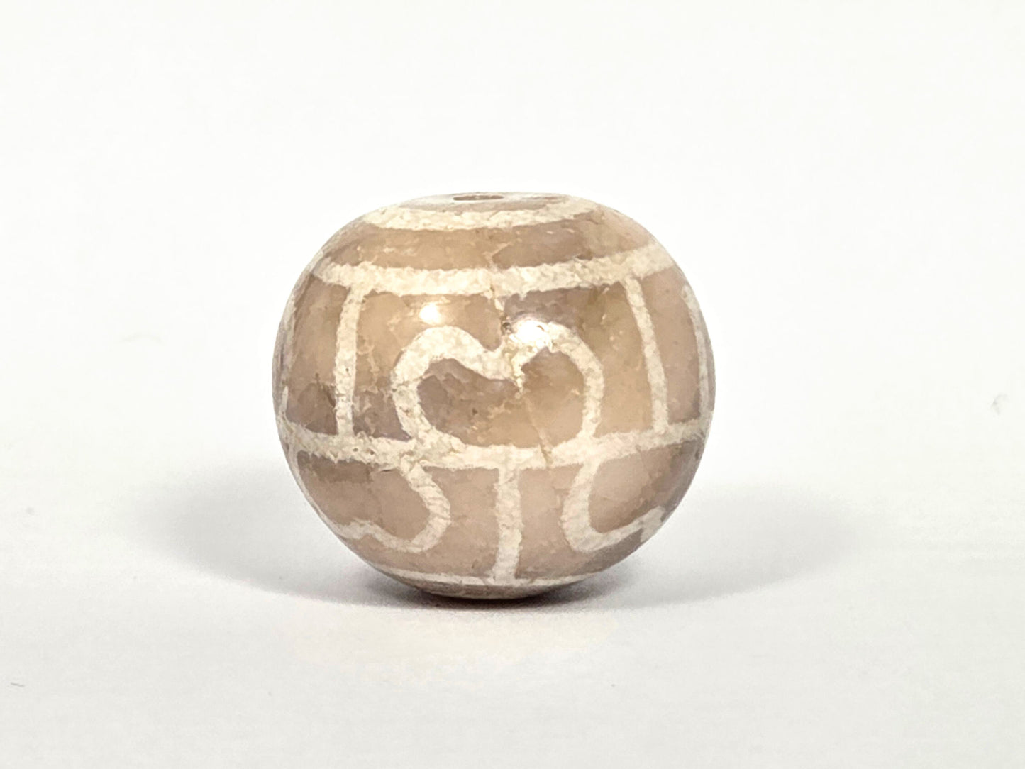 Ac-082326-8EL ancient round eight eye lotus dzi white agate equatorial rotation 3 crystallised etching unretouched