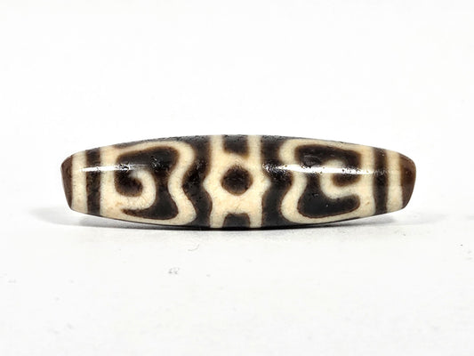 Ac-090626-GRDC3 ancient Guru Rinpoche Dharma Cap dzi 49.8x13.2mm cream-dominant agate face A scroll diamond unretouched