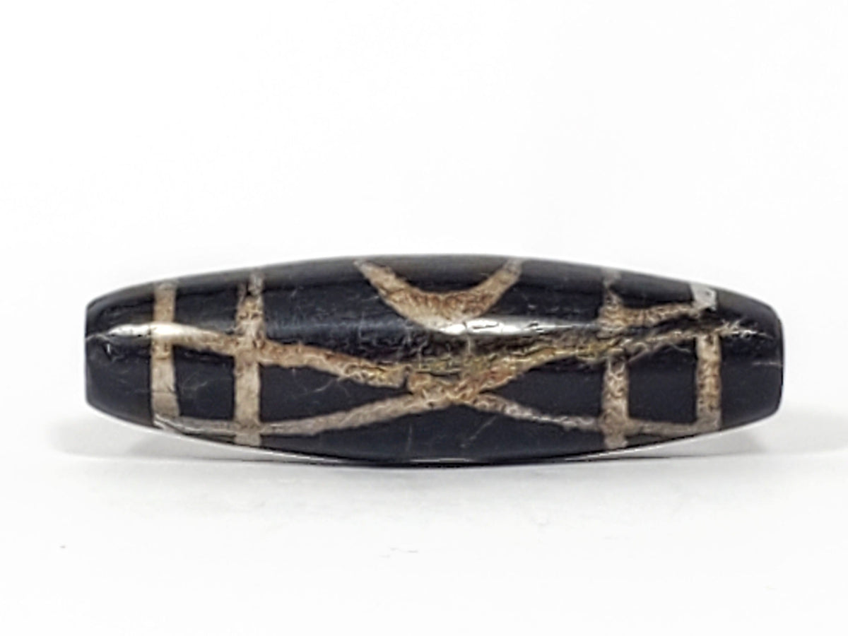 Ac-070926-TWE ancient two eye dzi pitch-black agate third face one eye visible calcified motif lines unretouched