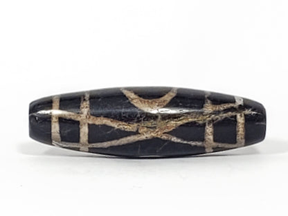 Ac-070926-TWE ancient two eye dzi pitch-black agate third face one eye visible calcified motif lines unretouched