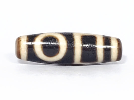 Ac-052523-DHE Face B, oval and rectangle in cross-section as arched and horizontal bars, pitch-black ground, unretouched