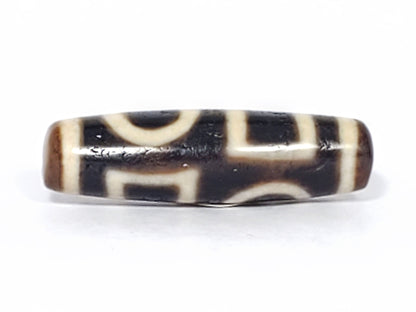 Ac-052523-DHE Face A reversed, rectangular earth left oval heaven right, cream-white on pitch-black, unretouched