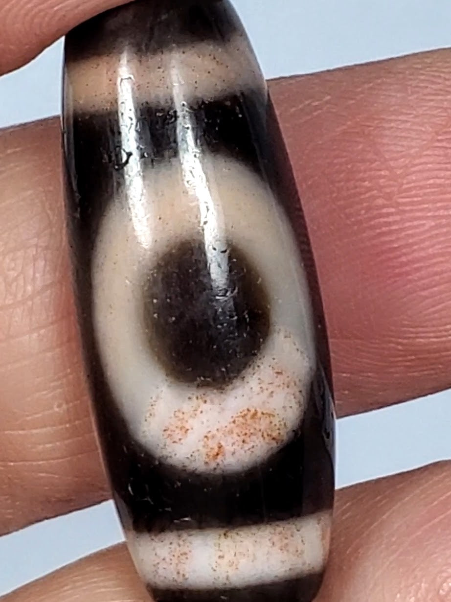 Antique One Eye Ruyi Motif Dzi Bead with Extreme Bloodspots (Ant-XB-OER-092224)