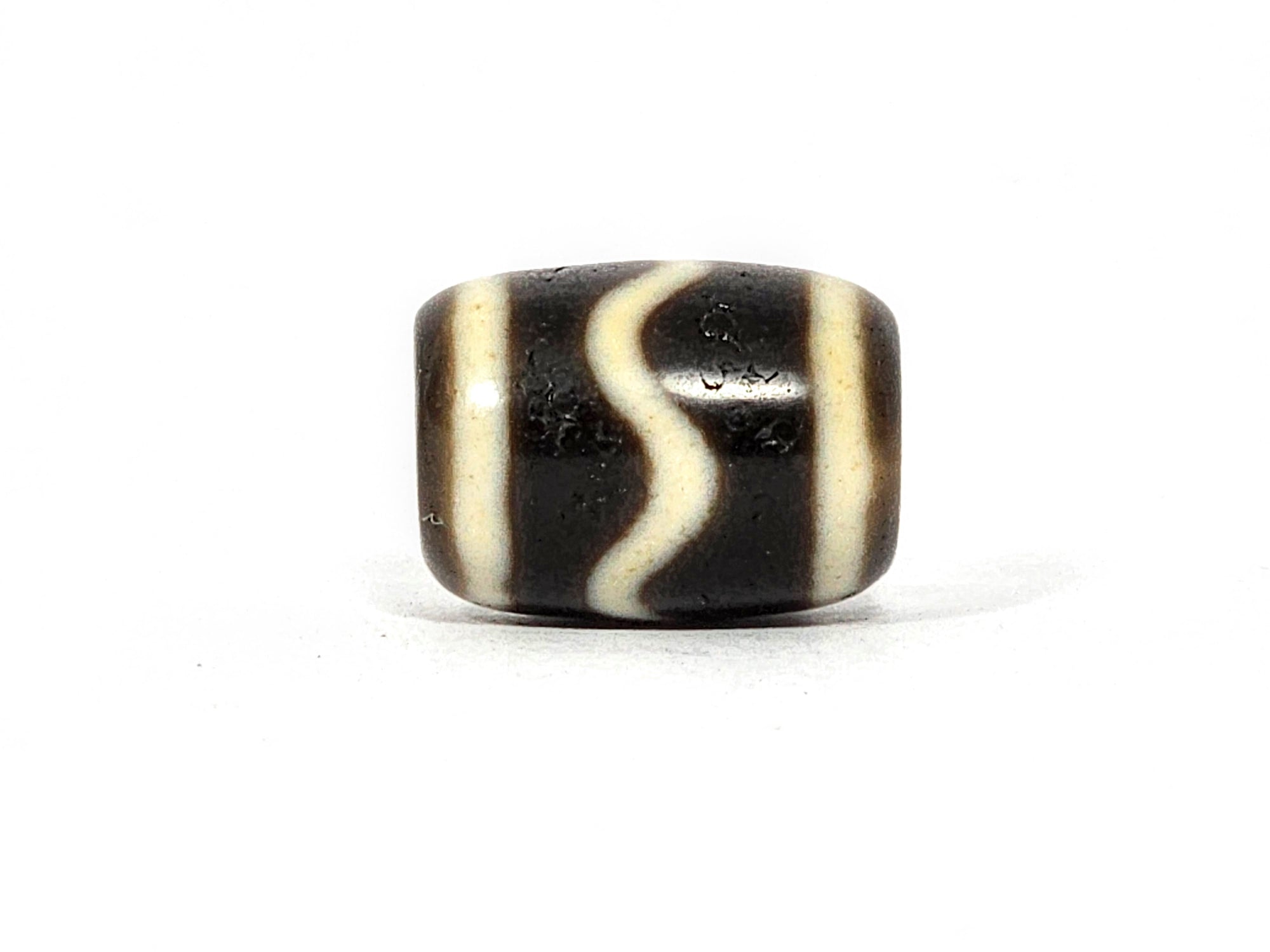 Antique Wave Motif Dzi (Ant-S-Wave-070925)