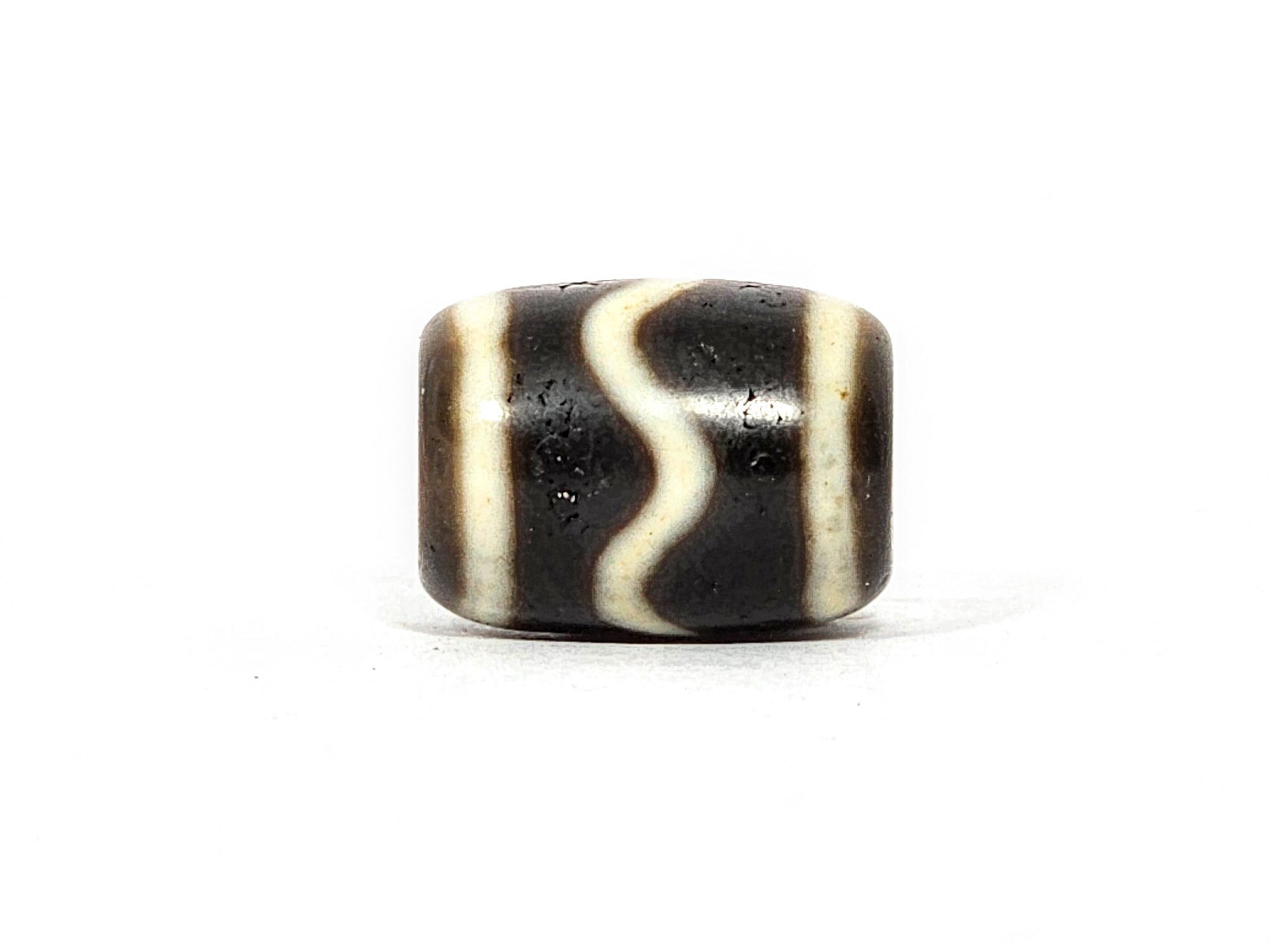 Antique Wave Motif Dzi (Ant-S-Wave-070925)