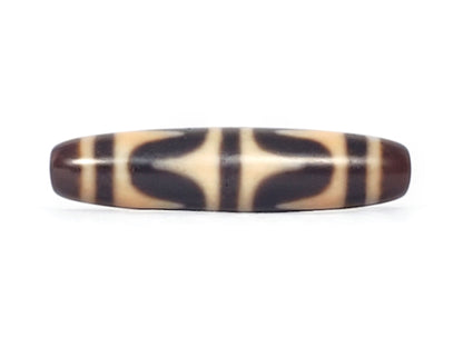 Side C of antique Tibetan Double Wave dzi bead showing large open petal wave motif on cream agate, At-052526-DW4