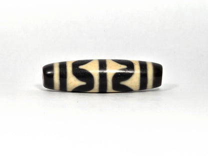 At-090226-DW8 antique double wave dzi cream black agate third rotation narrow profile, unretouched