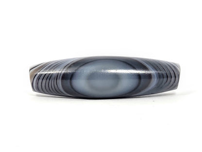 Naturally formed one eye dzi bead