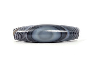Naturally formed one eye dzi bead