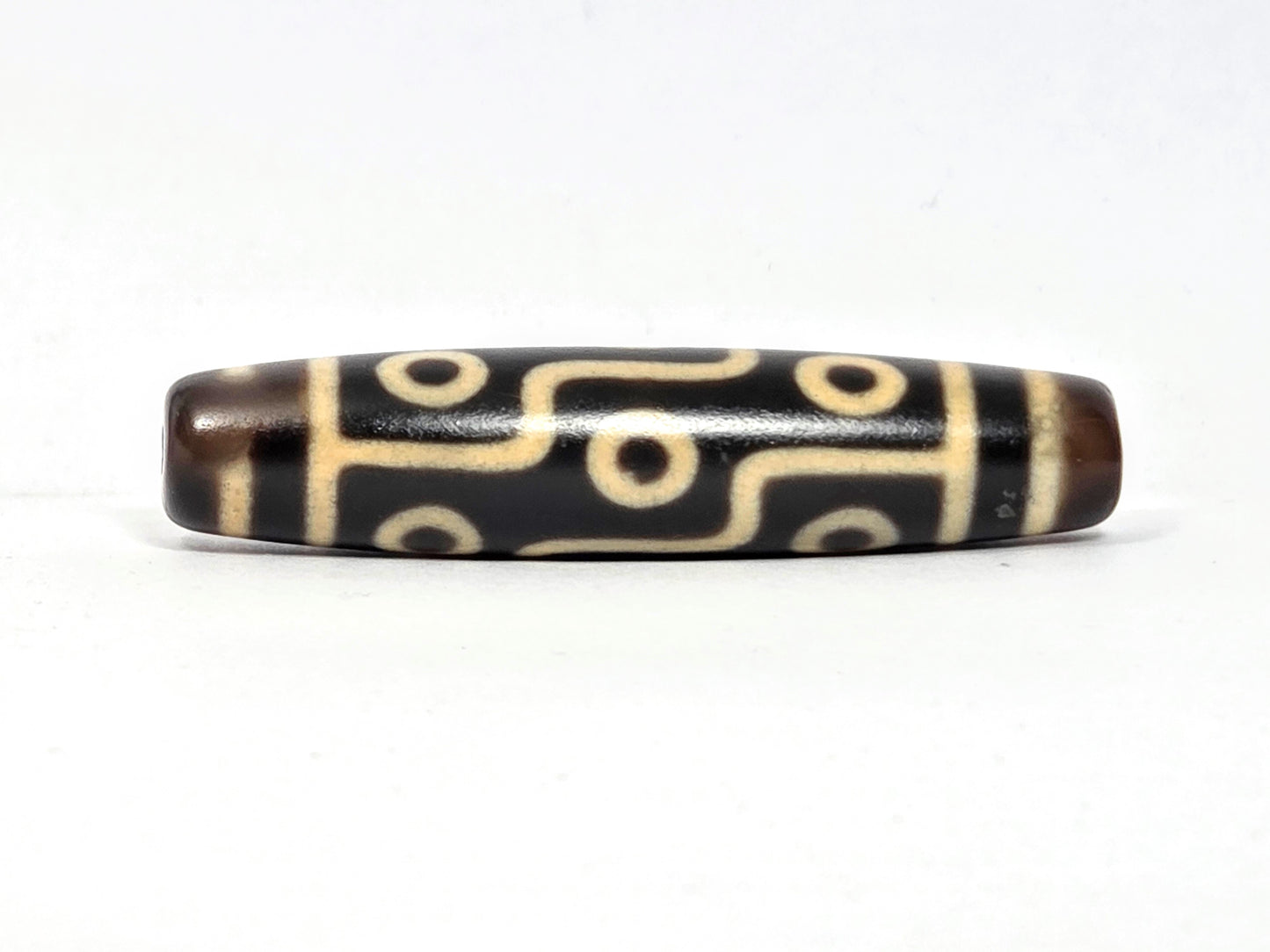 New Taiwan Dzi Bead featuring the Nine Eye Motif (TND-NE-122225)