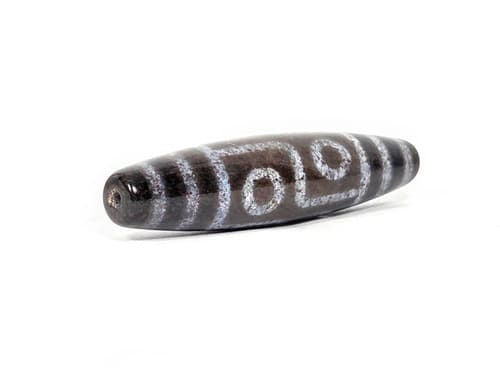 N-062126-6E dzi bead, angled side profile, full motif sequence, unretouched