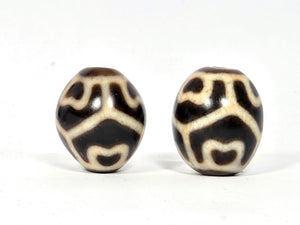 Pair of Round Tibetan Dzi Beads featuring the Six Eye Lotus Motif (R-SiEL-010326)