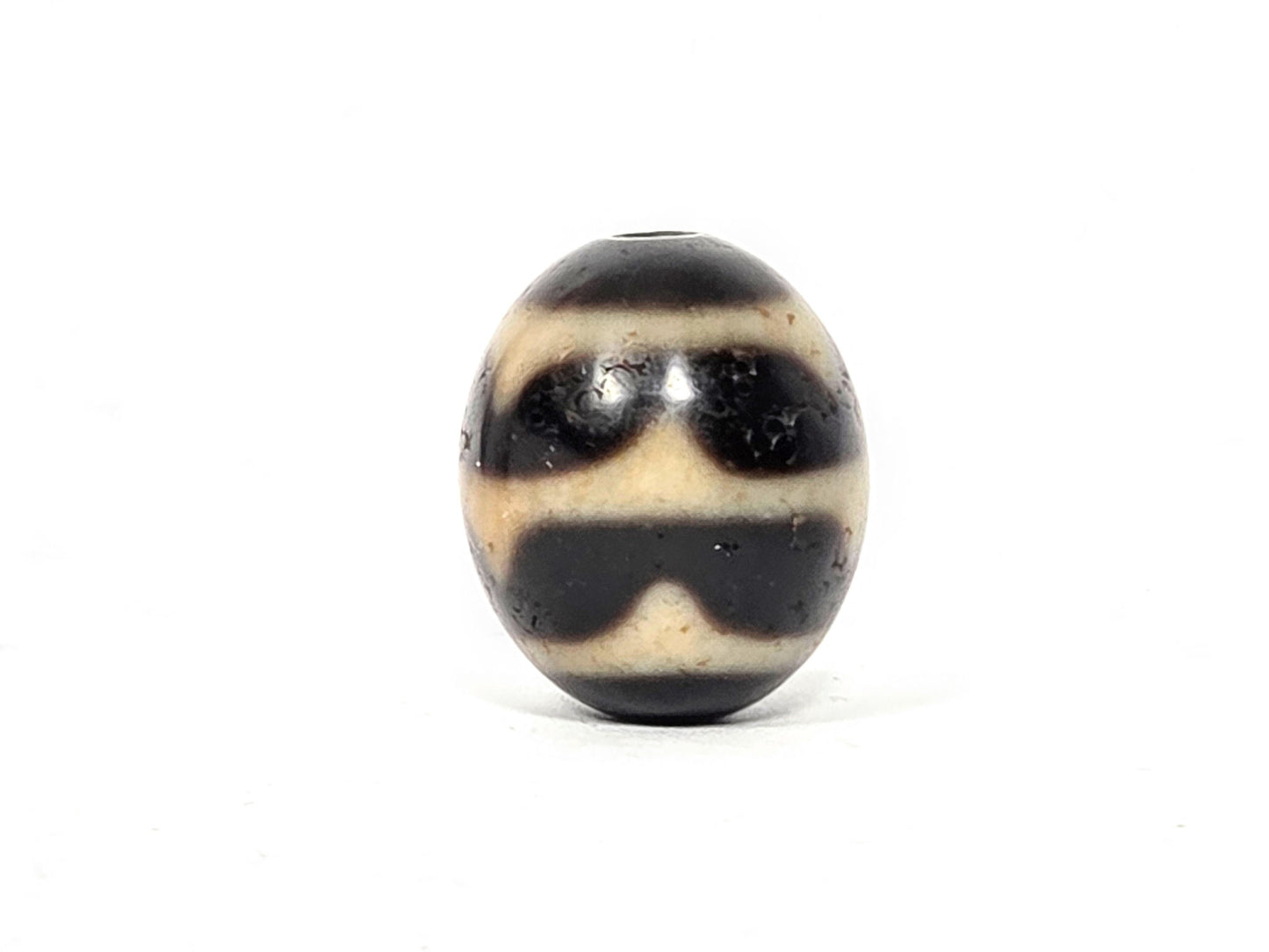 V-062926-DW third rotation, both double wave bands legible, dark brown cream contrast, vintage Taiwan agate, unretouched
