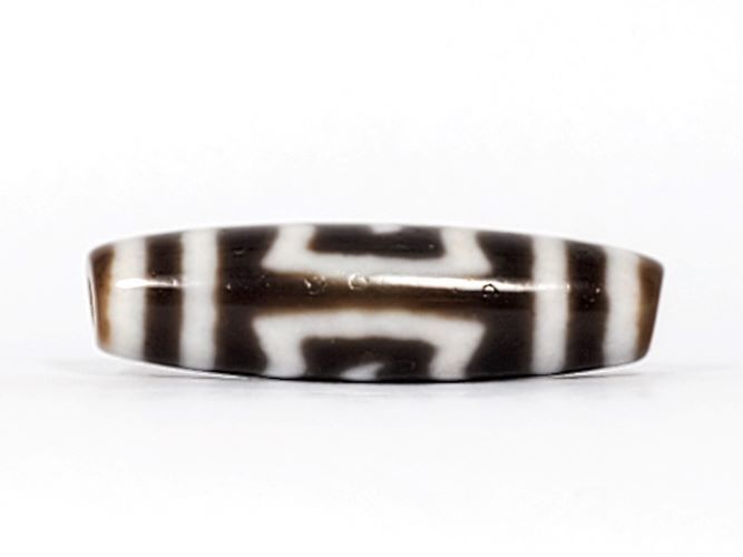 Vintage Garuda Motif Dzi Bead with Bloodspots (TaD-V-B-Garuda-091424)