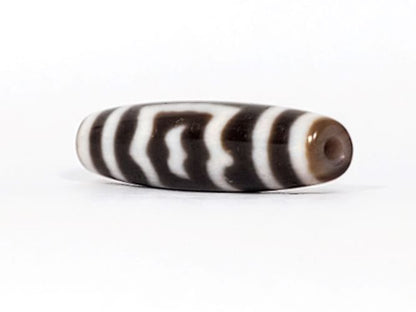 Vintage Garuda Motif Dzi Bead with Bloodspots (TaD-V-B-Garuda-091424)