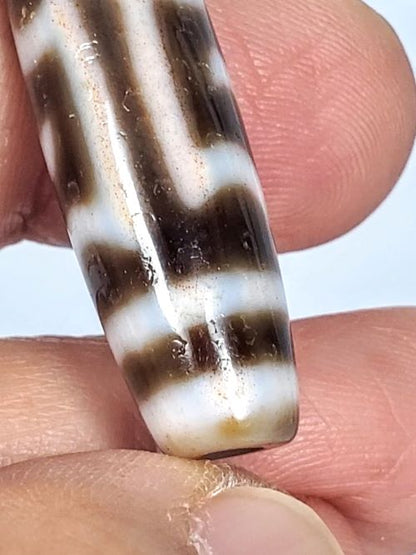 Vintage Garuda Motif Dzi Bead with Bloodspots (TaD-V-B-Garuda-091424)