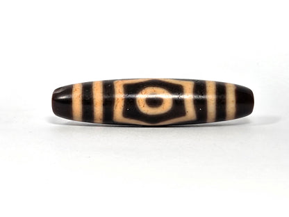 At-090326-3E4 antique three eye dzi 50.8×12.0mm warm reddish-brown agate face A single eye hexagonal surround, unretouched
