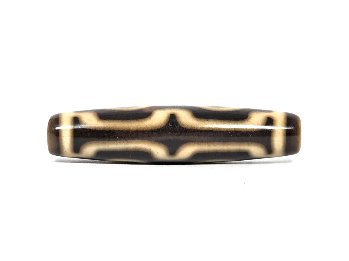 N-090526-4EV4 new four eye variant dzi cream dark brown agate 90-degree turn bracket line pattern, unretouched