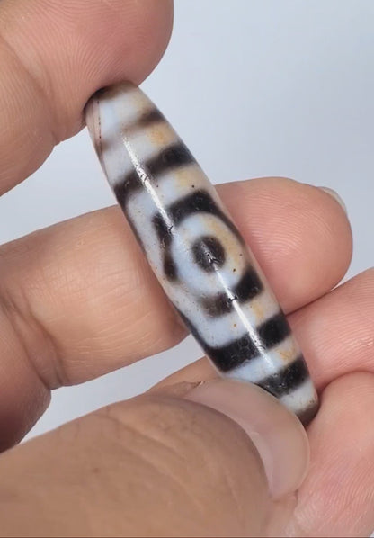 Ancient Tibetan Three Eye Motif Dzi with Extreme Bloodspots - Very Rare (TiD-Anc-XB-ThE-100224)