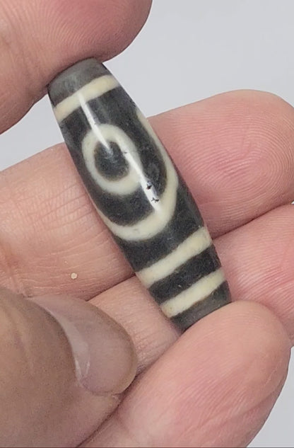 Ancient Two Eye Motif Tibetan Dzi Bead (Anc-TiD-TwE-052525) - Extremely Old