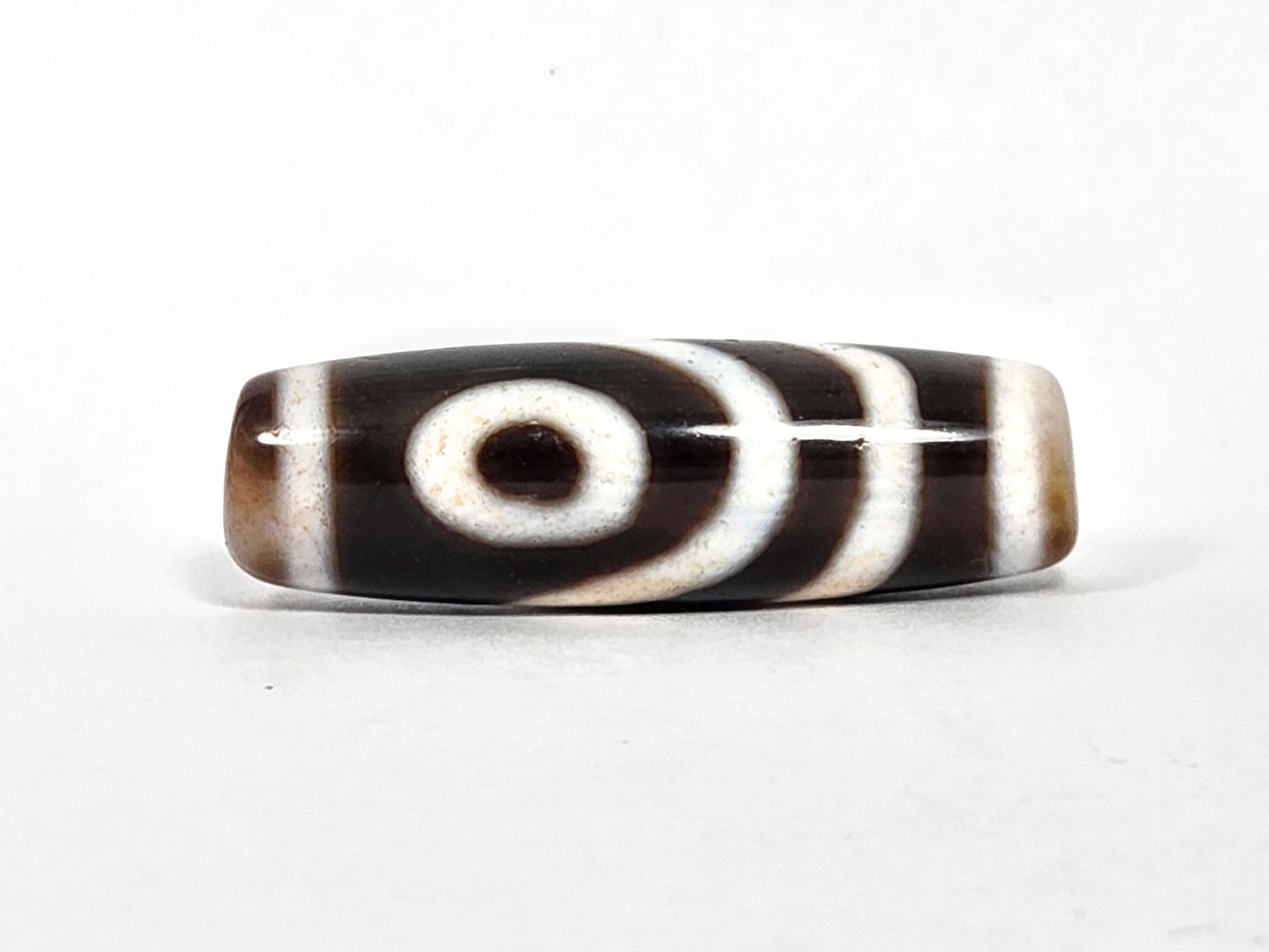 V-080426-2EVBS vintage Taiwan two eye variant dzi 36.2×11.5mm dark brown agate face A eye arc unretouched