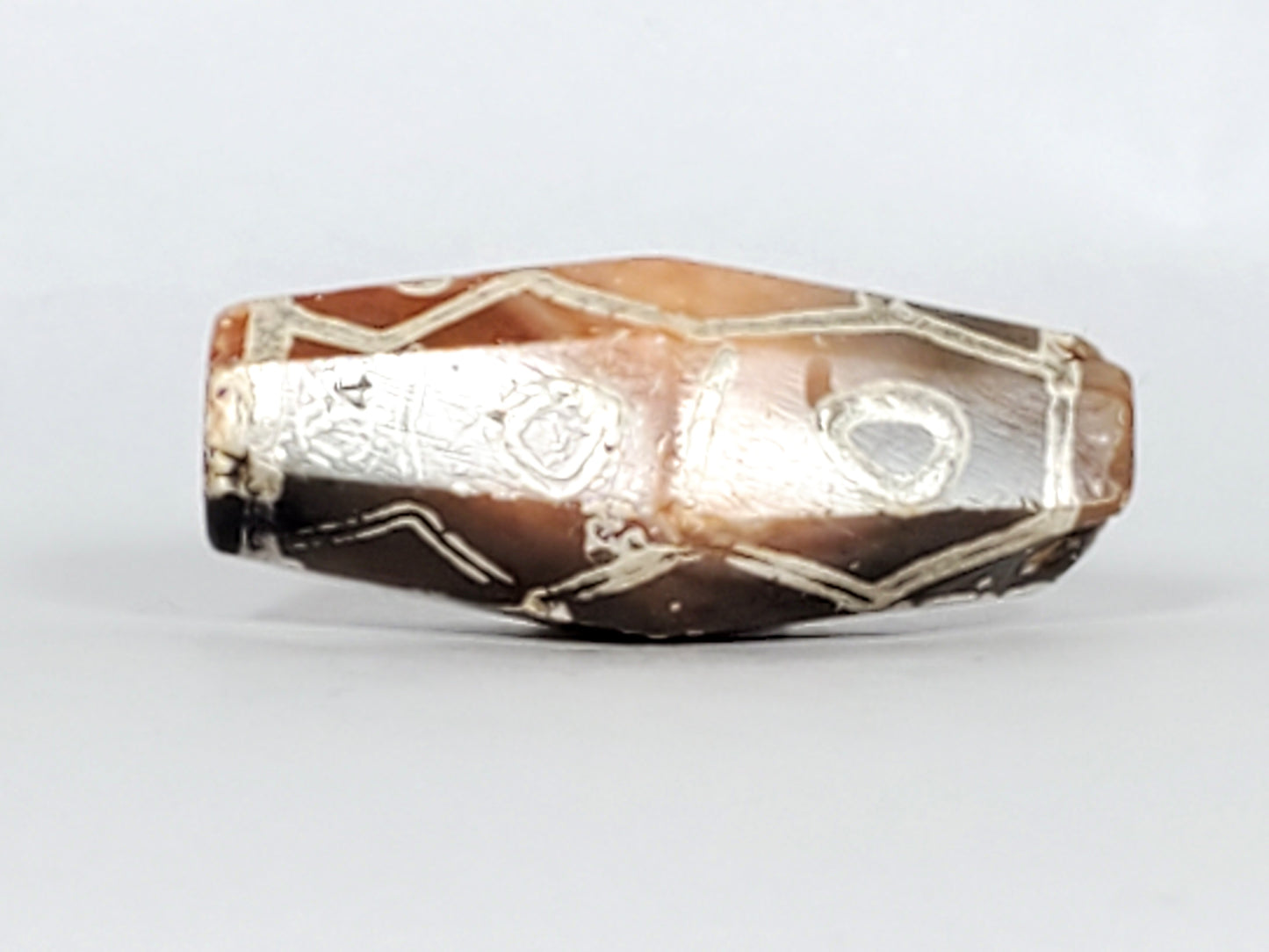 Ancient Twelve Eye Motif Dzi Bead (T1D-TwelveEye-001) - Rare Hexagon Shape