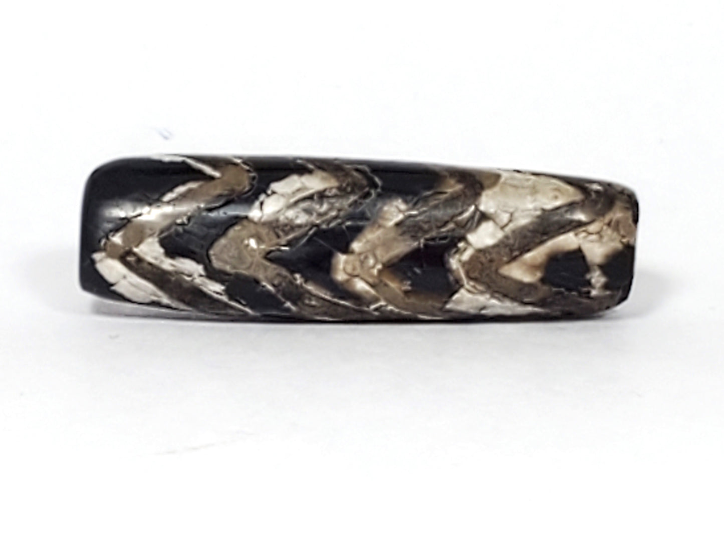Ancient Tiger Tooth Motif Dzi Bead with Calcification